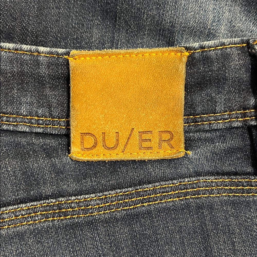 DUER Men’s L2X Performance Jeans - Slim Fit Stretch Blue 30 - (Fits 33x32.5)
O - Picture 11 of 17